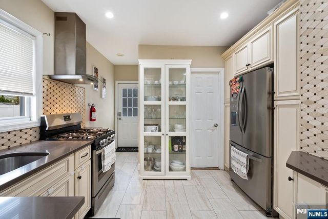 89 6th Street, Clifton, NJ 07011