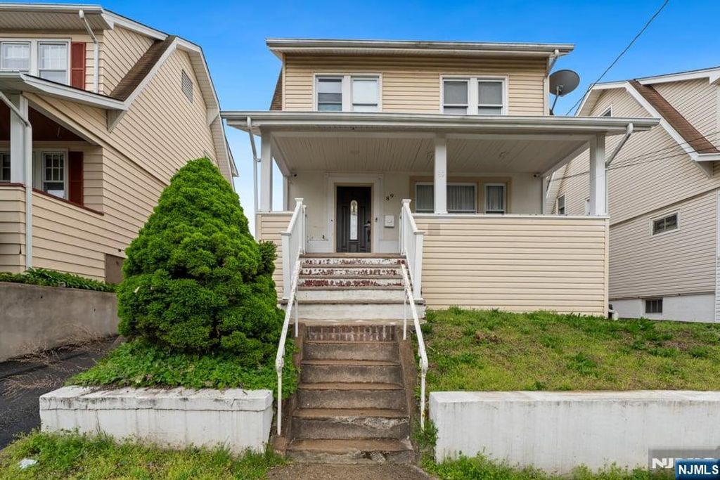 89 6th Street, Clifton, NJ 07011