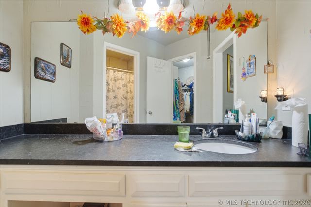 1917 N Desert Palm Avenue, Broken Arrow, OK 74012