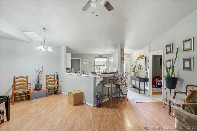 1917 N Desert Palm Avenue, Broken Arrow, OK 74012