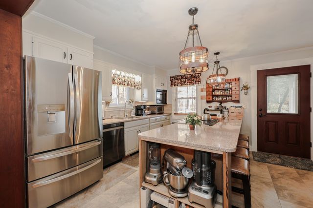 11 Richmond Street, Littleton, NH 03561