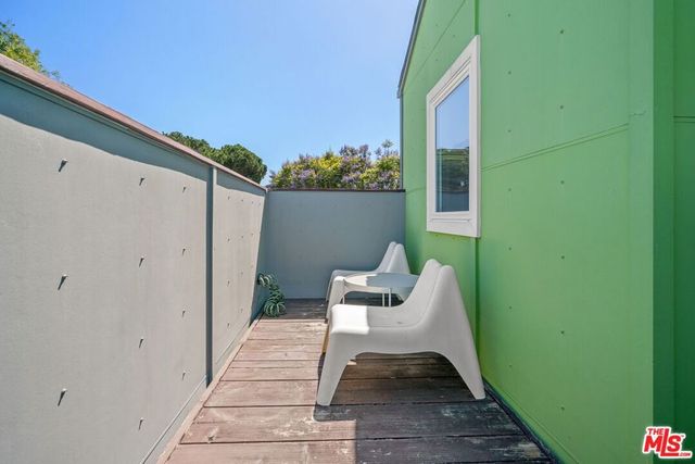 11376 Matteson Avenue, Los Angeles, CA 90066