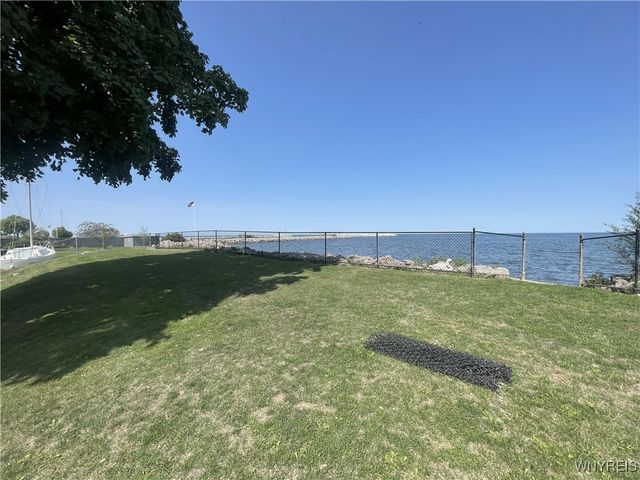 5841 Ontario Street, Newfane, NY 14126