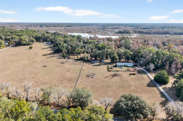 8989 S GREAT OAKS DRIVE, Floral City, FL 34436