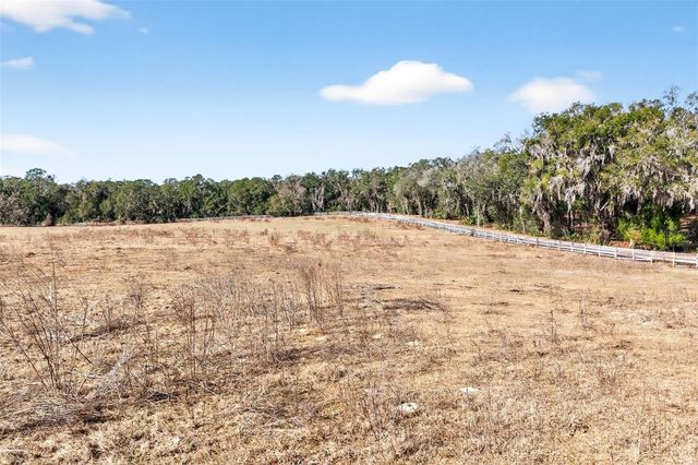 8989 S GREAT OAKS DRIVE, Floral City, FL 34436