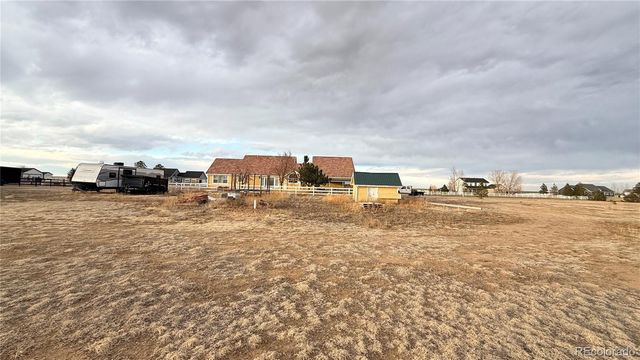 55740 E 41st Avenue, Strasburg, CO 80136