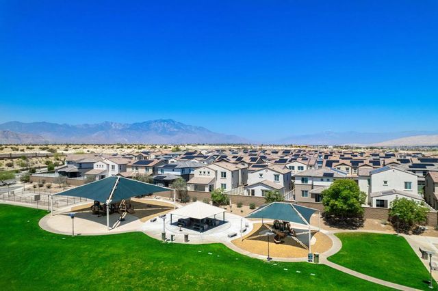 76333 Oxford Lane, Palm Desert, CA 92211