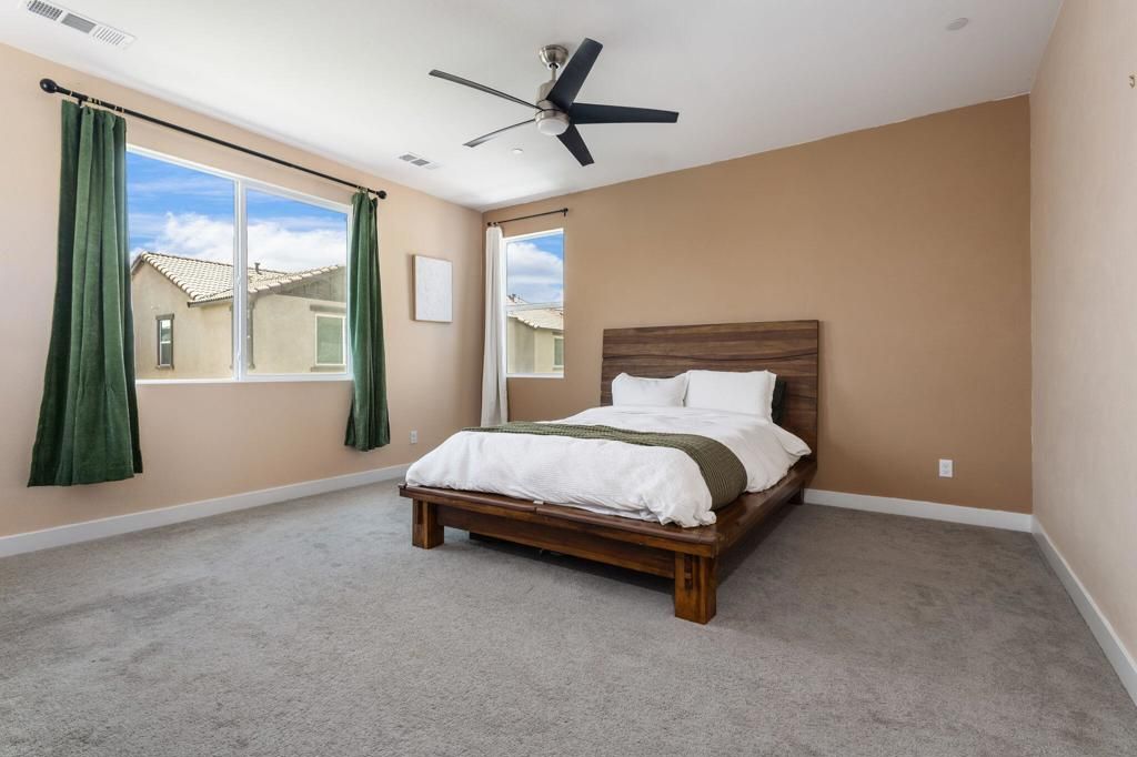 Image 13 of property listing at 76333 Oxford Lane, Palm Desert, CA 92211