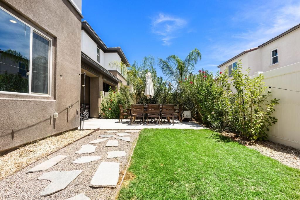 Image 22 of property listing at 76333 Oxford Lane, Palm Desert, CA 92211