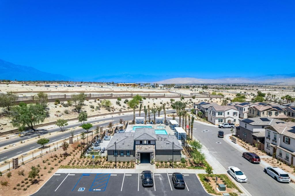 Image 29 of property listing at 76333 Oxford Lane, Palm Desert, CA 92211