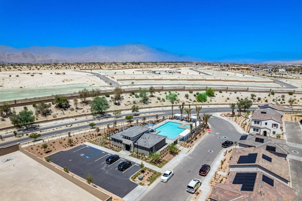 Image 30 of property listing at 76333 Oxford Lane, Palm Desert, CA 92211