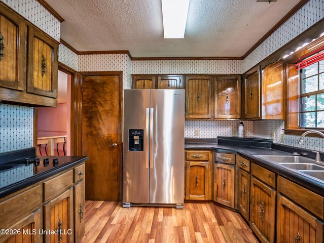 5042 Dummyline Road, Batesville, MS 38606