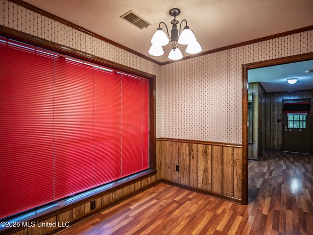 5042 Dummyline Road, Batesville, MS 38606