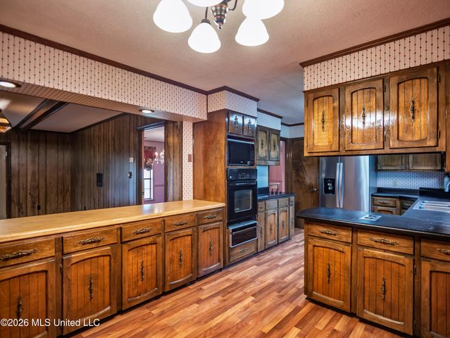 5042 Dummyline Road, Batesville, MS 38606