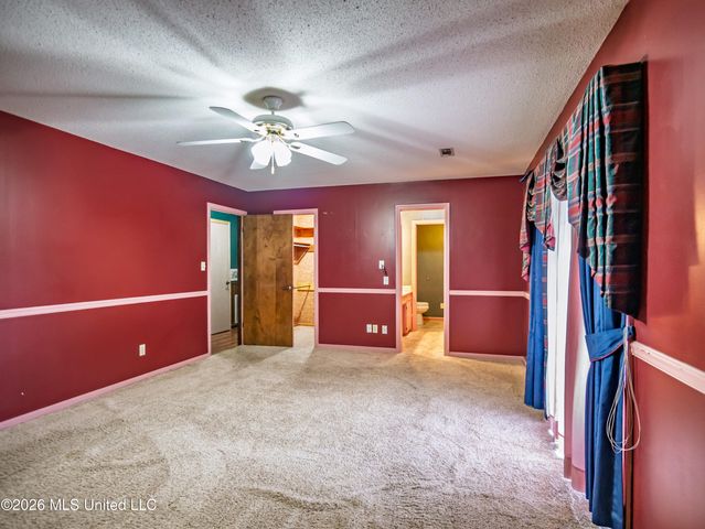 5042 Dummyline Road, Batesville, MS 38606