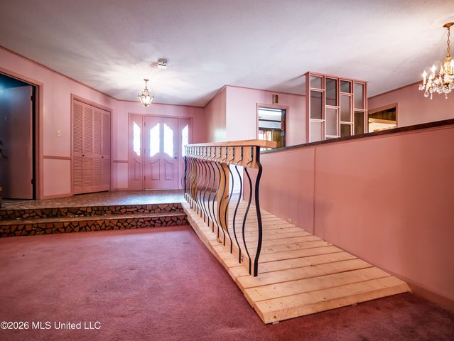 5042 Dummyline Road, Batesville, MS 38606