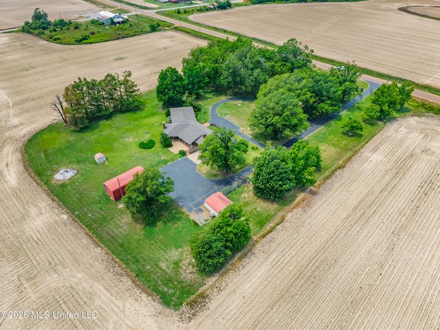 5042 Dummyline Road, Batesville, MS 38606