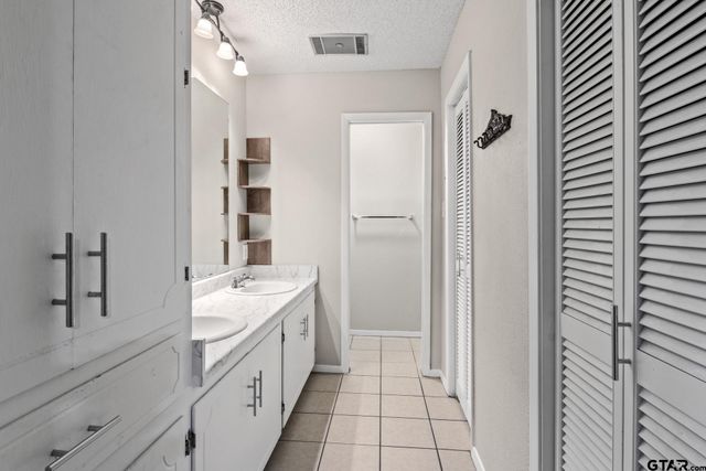 195 County Road 4164, Pittsburg, TX 75686