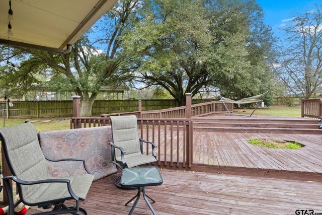 195 County Road 4164, Pittsburg, TX 75686