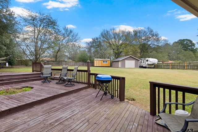 195 County Road 4164, Pittsburg, TX 75686
