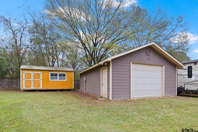 195 County Road 4164, Pittsburg, TX 75686