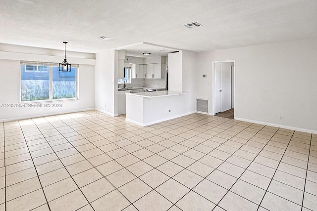 231 NE 16th Ave, Pompano Beach, FL 33060