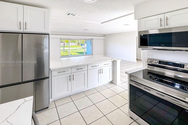231 NE 16th Ave, Pompano Beach, FL 33060