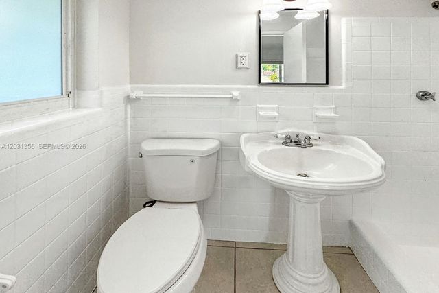 231 NE 16th Ave, Pompano Beach, FL 33060