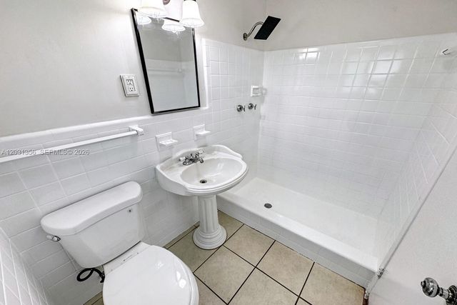 231 NE 16th Ave, Pompano Beach, FL 33060