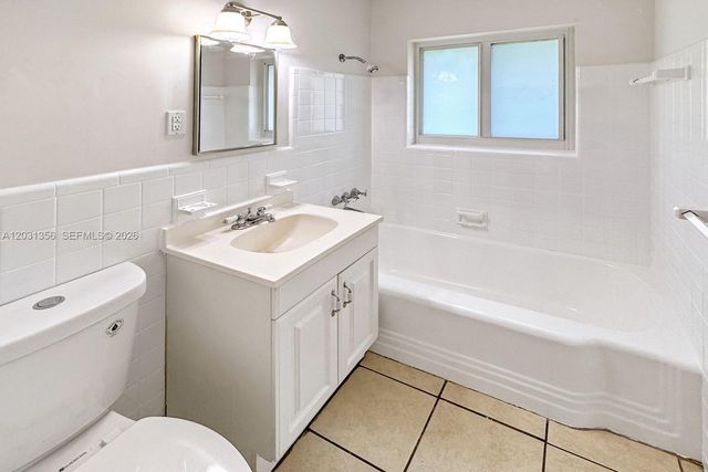 231 NE 16th Ave, Pompano Beach, FL 33060