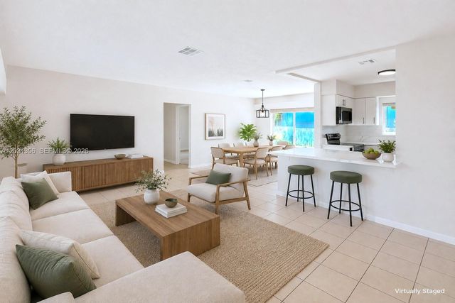 231 NE 16th Ave, Pompano Beach, FL 33060