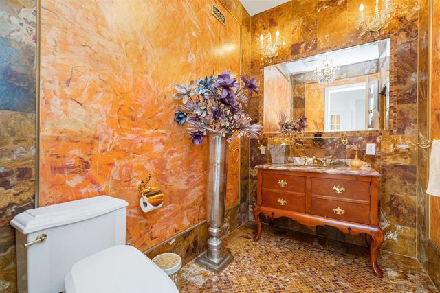 2 EUCLID RD, Fort Lee, NJ 07024