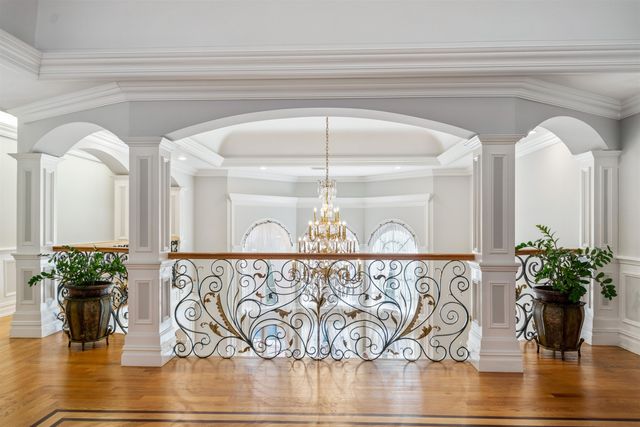 2 EUCLID RD, Fort Lee, NJ 07024