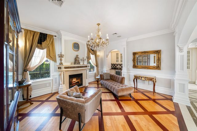 2 EUCLID RD, Fort Lee, NJ 07024