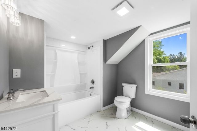 20 Corwin St, Roxbury Twp., NJ 07847