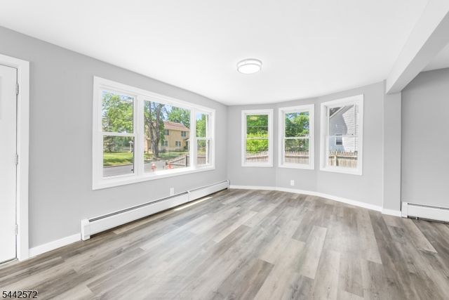 20 Corwin St, Roxbury Twp., NJ 07847