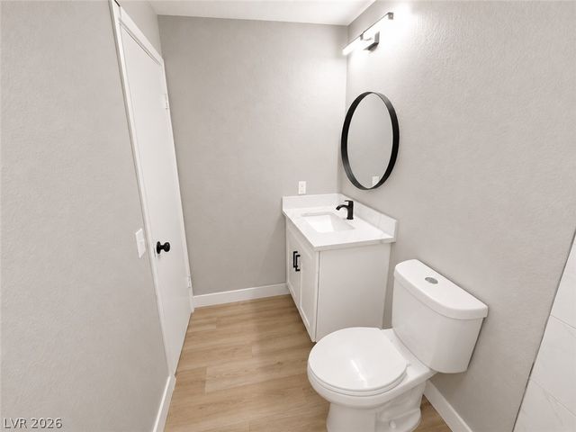201 Mission Laguna Lane 201, Las Vegas, NV 89107