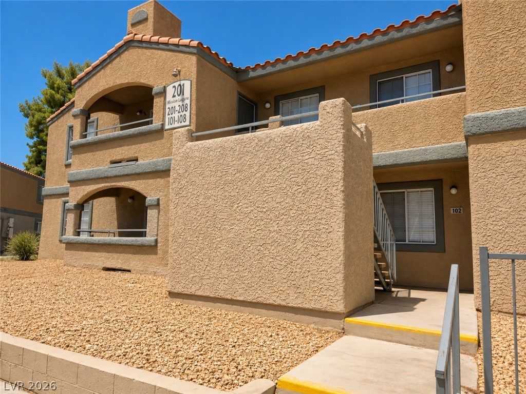 201 Mission Laguna Lane 201, Las Vegas, NV 89107