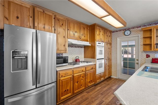 15913 Napa Street, North Hills, CA 91343