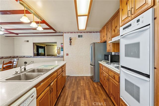 15913 Napa Street, North Hills, CA 91343