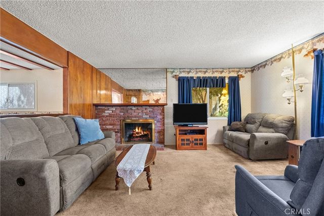15913 Napa Street, North Hills, CA 91343
