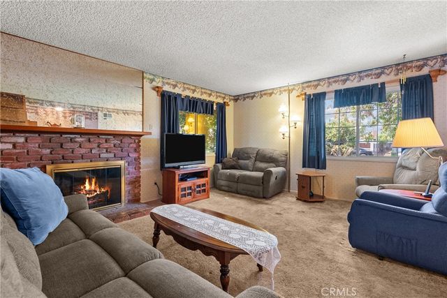 15913 Napa Street, North Hills, CA 91343