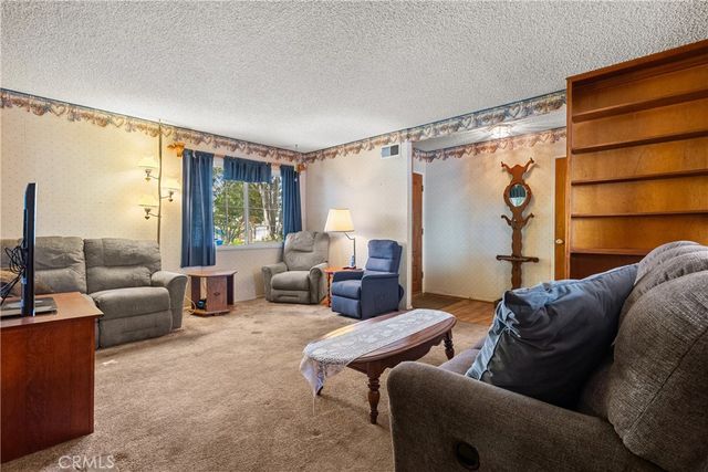 15913 Napa Street, North Hills, CA 91343