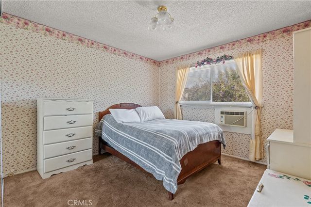 15913 Napa Street, North Hills, CA 91343