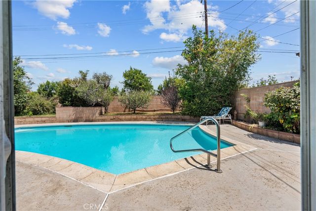 15913 Napa Street, North Hills, CA 91343