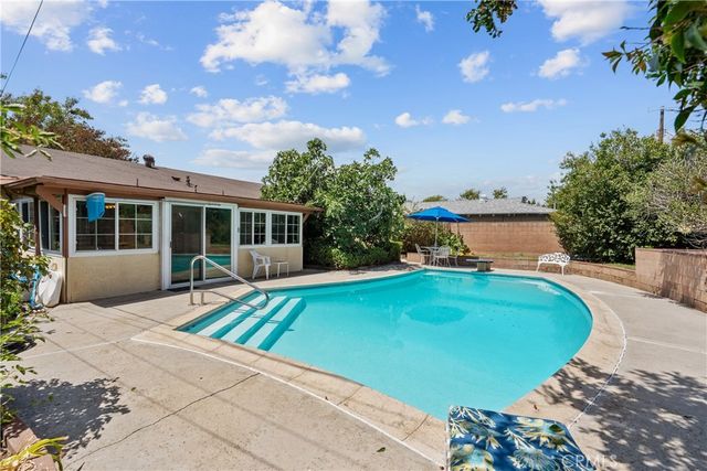 15913 Napa Street, North Hills, CA 91343
