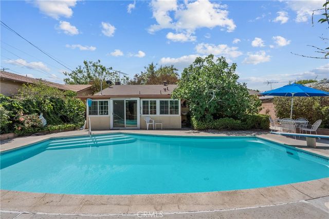 15913 Napa Street, North Hills, CA 91343
