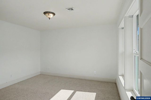 764 3rd St, Lyons, OR 97358