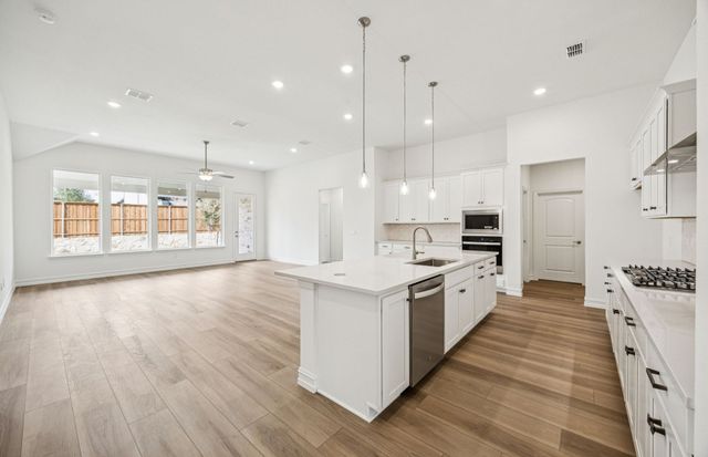 11148 Roxburgh Road, Fort Worth, TX 76052