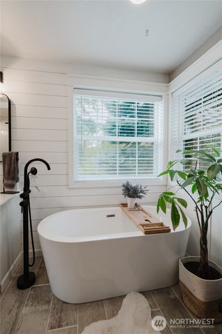 314 Centralia Alpha Road, Centralia, WA 98531